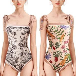 Reversible swim suit